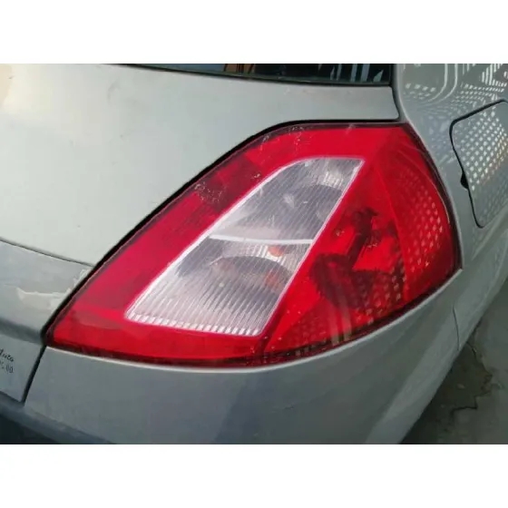 RENAULT MEGANE II BERLINA 5P '2004 1.6 16V GRIS PLATA