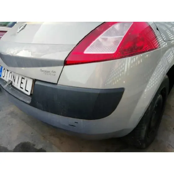 RENAULT MEGANE II BERLINA 5P '2004 1.6 16V GRIS PLATA