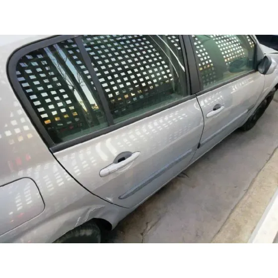 RENAULT MEGANE II BERLINA 5P '2004 1.6 16V GRIS PLATA