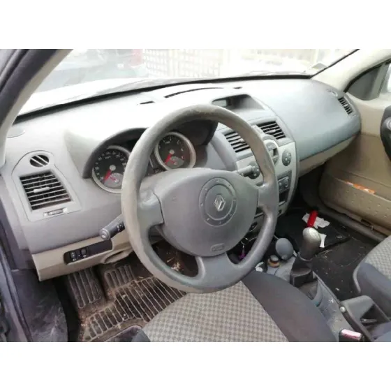 RENAULT MEGANE II BERLINA 5P '2004 1.6 16V GRIS PLATA