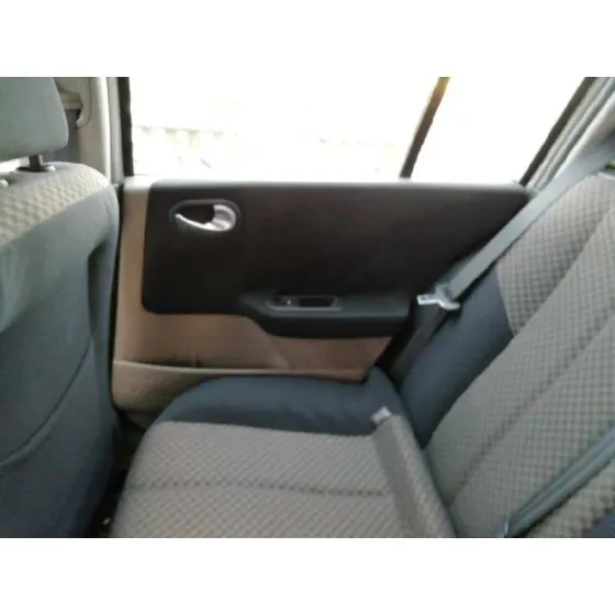 RENAULT MEGANE II BERLINA 5P '2004 1.6 16V GRIS PLATA