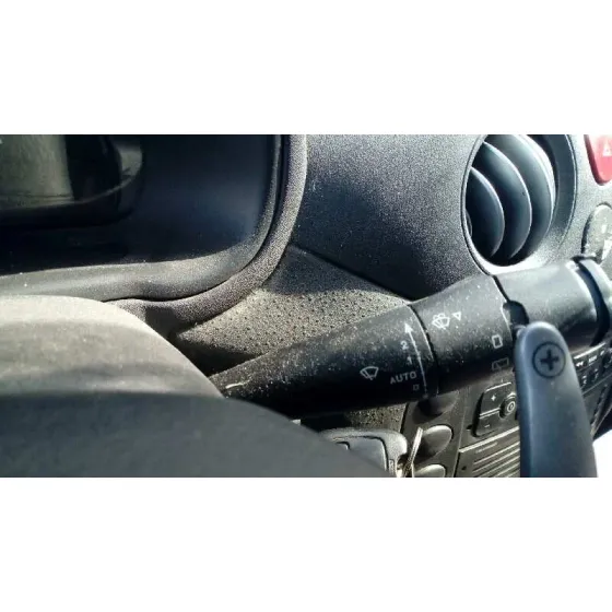 CITROEN C3 '2004 HDI 70 SENSODRIVE PREMIER ROJO