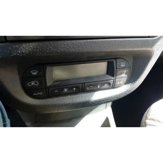 CITROEN C3 '2004 HDI 70 SENSODRIVE PREMIER ROJO