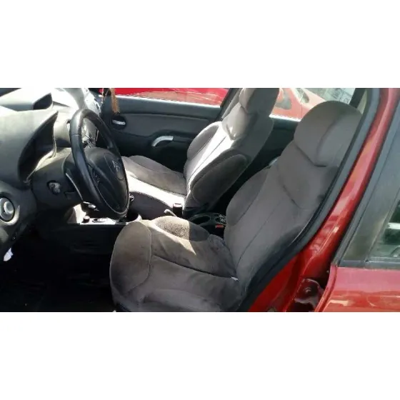 CITROEN C3 '2004 HDI 70 SENSODRIVE PREMIER ROJO