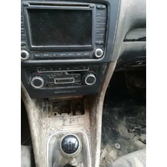 VOLKSWAGEN GOLF VI (5K1) '2008 ADVANCE PLATA