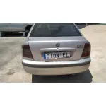 SKODA OCTAVIA BERLINA (1U2) '2002 CLASSIC PLATA