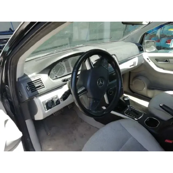 MERCEDES CLASE B (W245) '2010 180 CDI (245.207) NEGRO