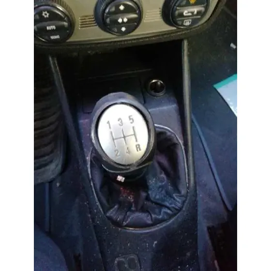 ALFA ROMEO 147 (190) '2003 1.6 T.SPARK ECO DISTINCTIVE GRIS PLATA