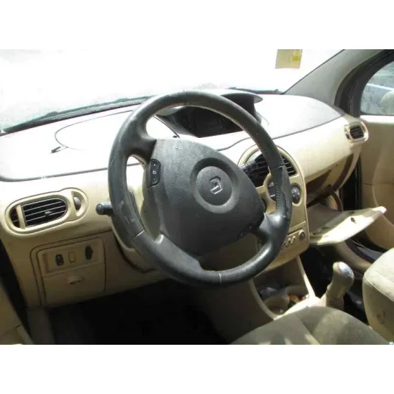 RENAULT MODUS '2004 AUTHENTIQUE NEGRO