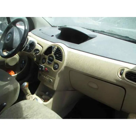 RENAULT MODUS '2004 AUTHENTIQUE NEGRO