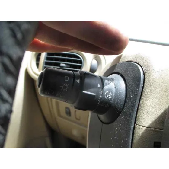 RENAULT MODUS '2004 AUTHENTIQUE NEGRO