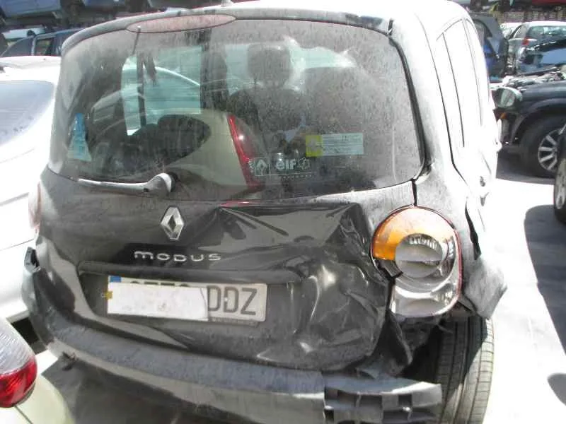RENAULT MODUS '2004 AUTHENTIQUE NEGRO