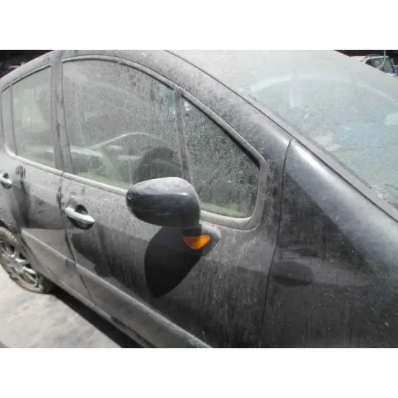 RENAULT MODUS '2004 AUTHENTIQUE NEGRO