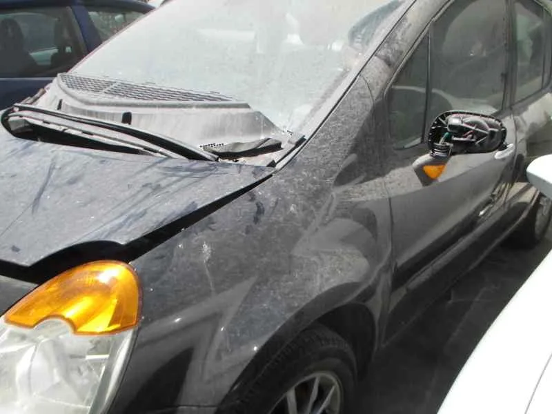 RENAULT MODUS '2004 AUTHENTIQUE NEGRO