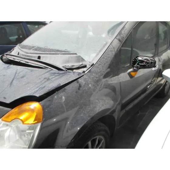 RENAULT MODUS '2004 AUTHENTIQUE NEGRO