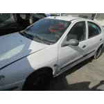 RENAULT MEGANE I BERLINA HATCHBACK (BA0) RENAULT MEGANE I BERLINA HATCHBACK (BA0) '1996 1.9 D EUROPA BLANCO 1996