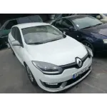 RENAULT MEGANE III BERLINA 5 P RENAULT MEGANE III BERLINA 5 P '2014 BOSE EDITION BLANCO 2013