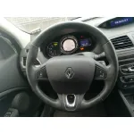 RENAULT MEGANE III BERLINA 5 P RENAULT MEGANE III BERLINA 5 P '2014 BOSE EDITION BLANCO 2013