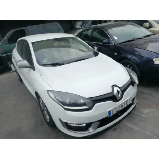 RENAULT MEGANE III BERLINA 5 P '2014 BOSE EDITION BLANCO