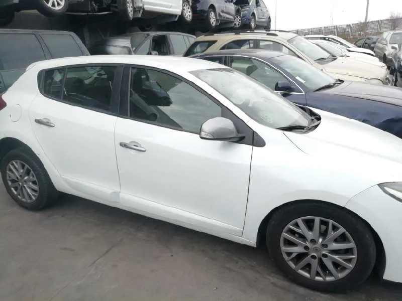 RENAULT MEGANE III BERLINA 5 P '2014 BOSE EDITION BLANCO