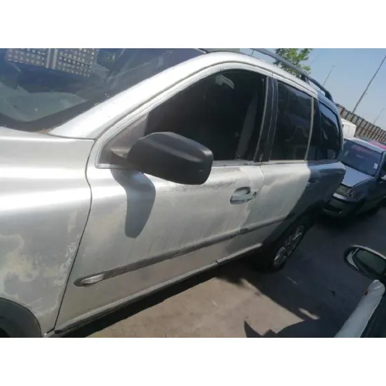 VOLVO XC90 '2004 2.4 DIESEL CAT PLATA