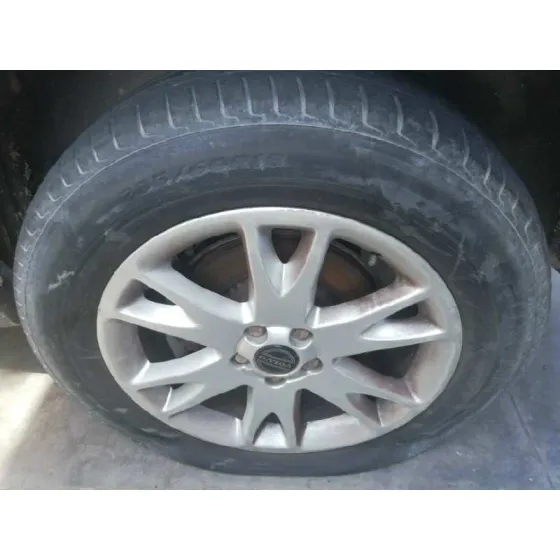 VOLVO XC90 '2004 2.4 DIESEL CAT PLATA