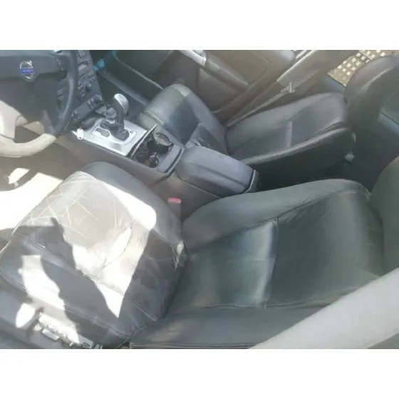 VOLVO XC90 '2004 2.4 DIESEL CAT PLATA
