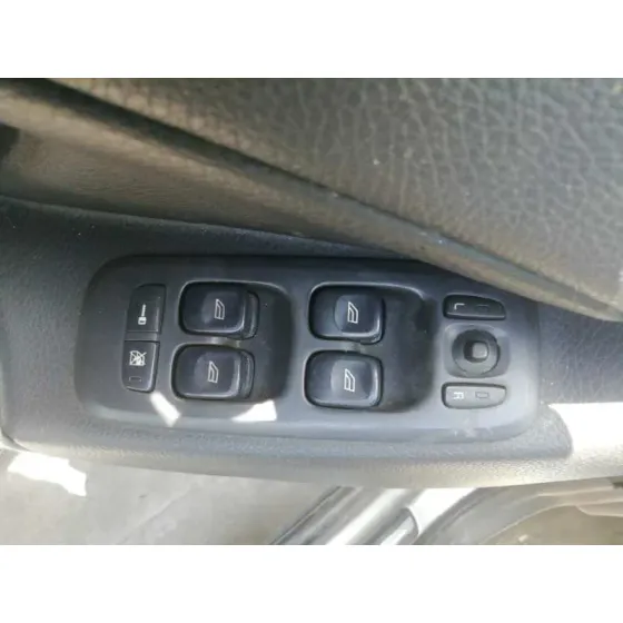 VOLVO XC90 '2004 2.4 DIESEL CAT PLATA