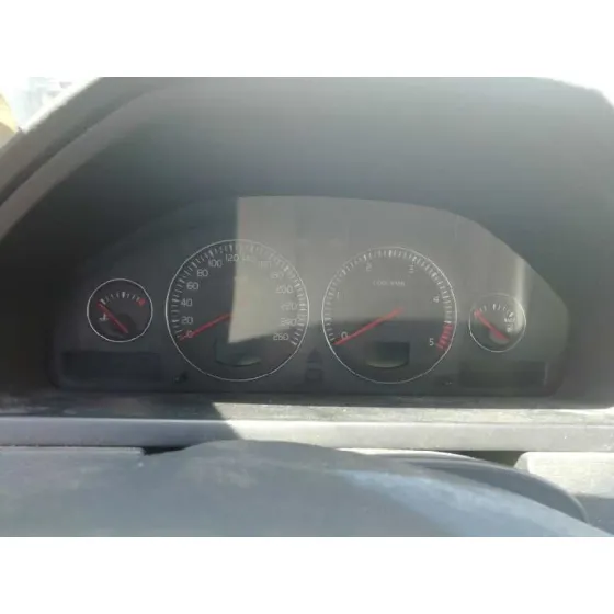 VOLVO XC90 '2004 2.4 DIESEL CAT PLATA