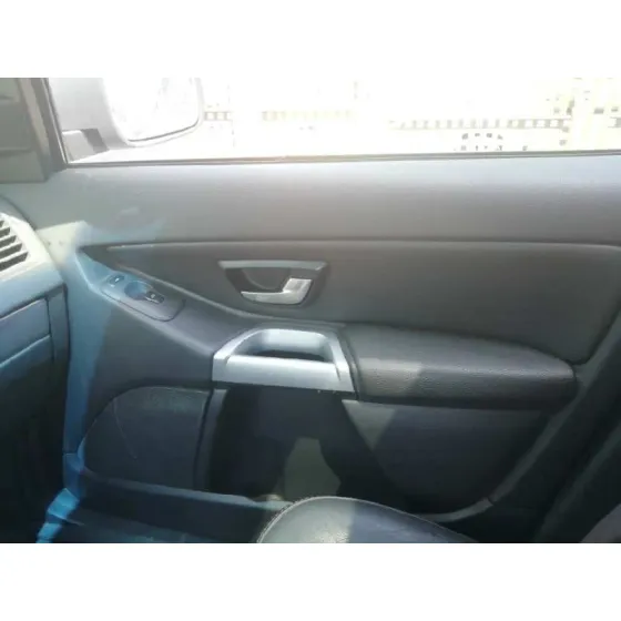 VOLVO XC90 '2004 2.4 DIESEL CAT PLATA