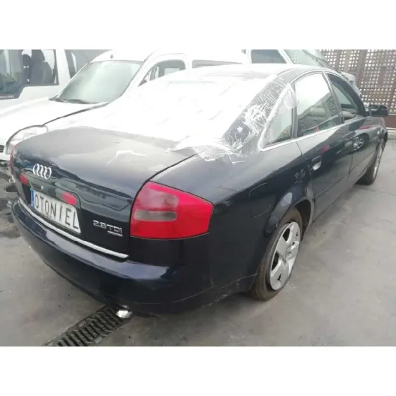 AUDI A6 BERLINA (4B2) '2004 2.5 TDI QUATTRO NEGRO