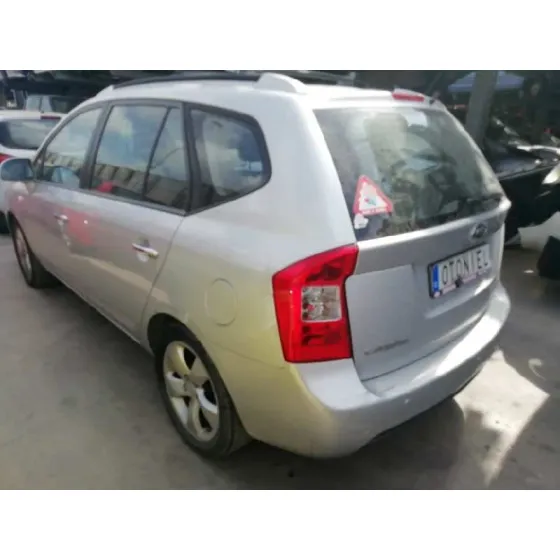 KIA CARENS (UN) '2008 2.0 CRDI GRIS