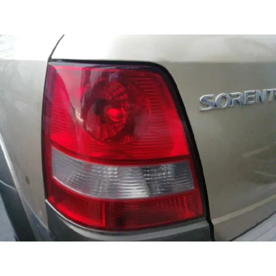 KIA SORENTO '2002 2.5 CRDI CAT MARRON RARO