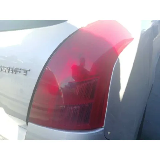 SUZUKI SWIFT BERLINA (MZ) '2007 GL (3-PTAS.) GRIS