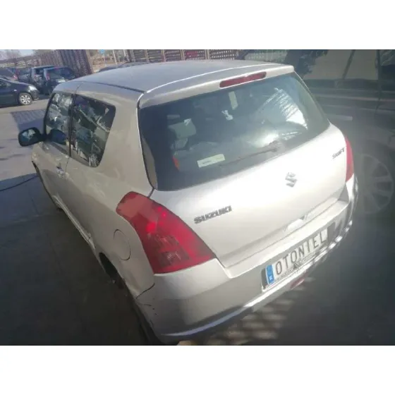 SUZUKI SWIFT BERLINA (MZ) '2007 GL (3-PTAS.) GRIS