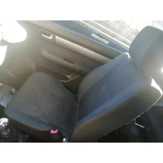 SUZUKI SWIFT BERLINA (MZ) '2007 GL (3-PTAS.) GRIS