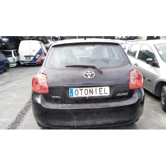 TOYOTA AURIS '2010 ACTIVE NEGRO