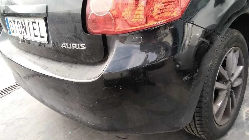 TOYOTA AURIS '2010 ACTIVE NEGRO