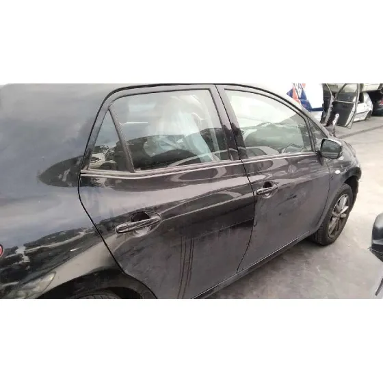 TOYOTA AURIS '2010 ACTIVE NEGRO