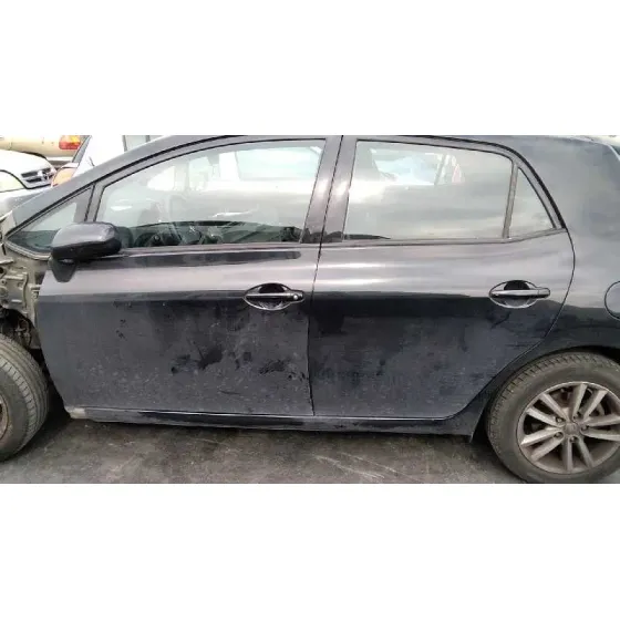 TOYOTA AURIS '2010 ACTIVE NEGRO