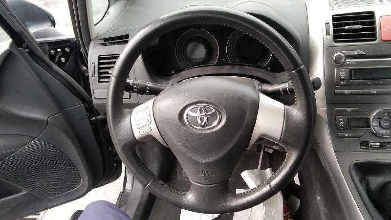 TOYOTA AURIS '2010 ACTIVE NEGRO