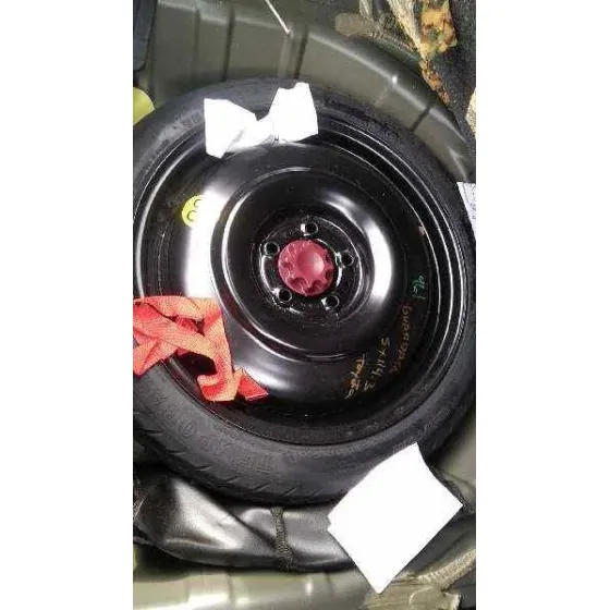 TOYOTA AURIS '2010 ACTIVE NEGRO