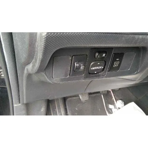 TOYOTA AURIS '2010 ACTIVE NEGRO