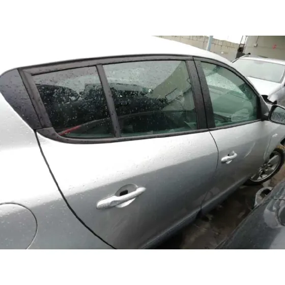 RENAULT MEGANE III BERLINA 5 P '2010 EMOTION GRIS