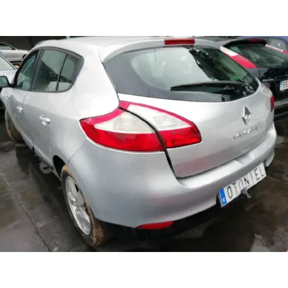 RENAULT MEGANE III BERLINA 5 P '2010 EMOTION GRIS