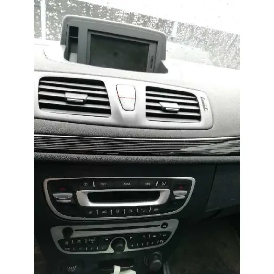 RENAULT MEGANE III BERLINA 5 P '2010 EMOTION GRIS