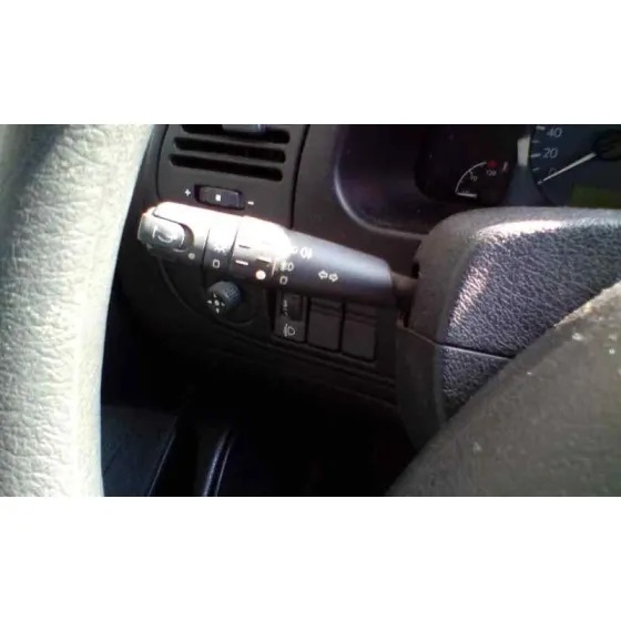 CITROEN XSARA BERLINA '2001 1.9 D SX PLATA
