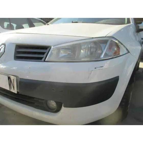 RENAULT MEGANE II BERLINA 5P '2004 CONFORT AUTHENTIQUE BLANCO