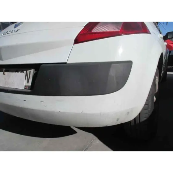 RENAULT MEGANE II BERLINA 5P '2004 CONFORT AUTHENTIQUE BLANCO