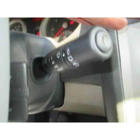 RENAULT MEGANE II BERLINA 5P '2004 CONFORT AUTHENTIQUE BLANCO